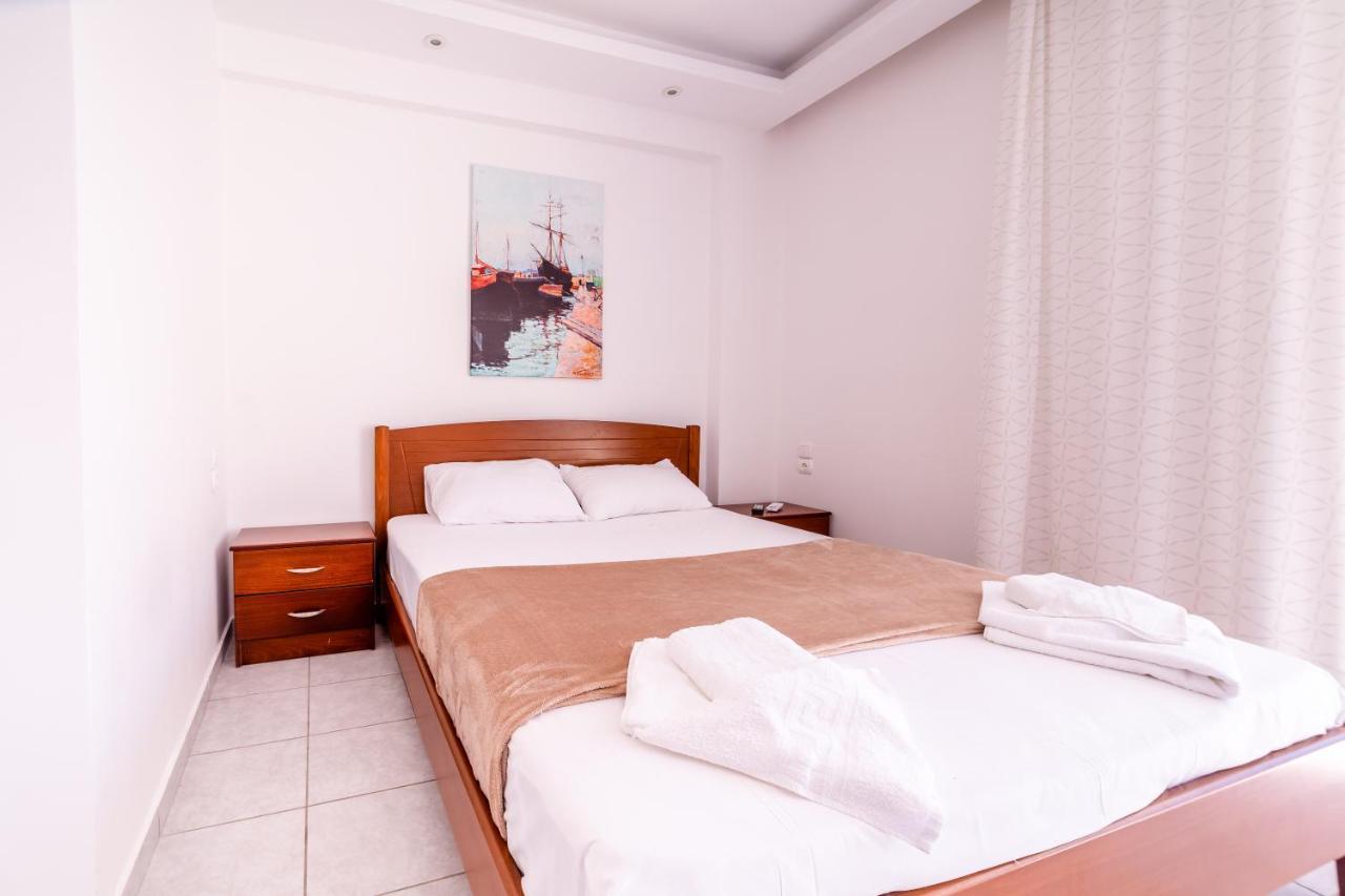 Azzurro Hotel Palairos Exterior photo