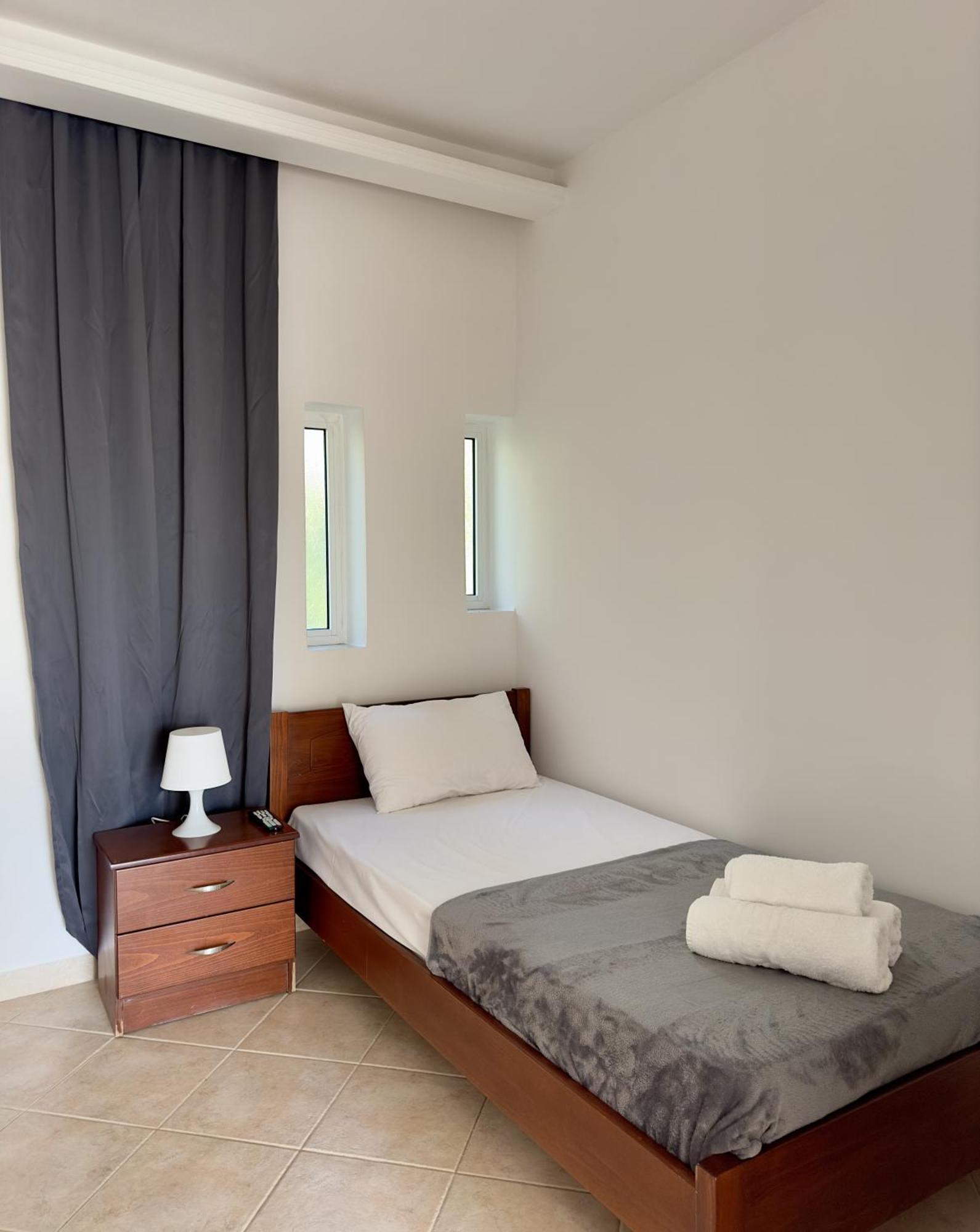 Azzurro Hotel Palairos Exterior photo